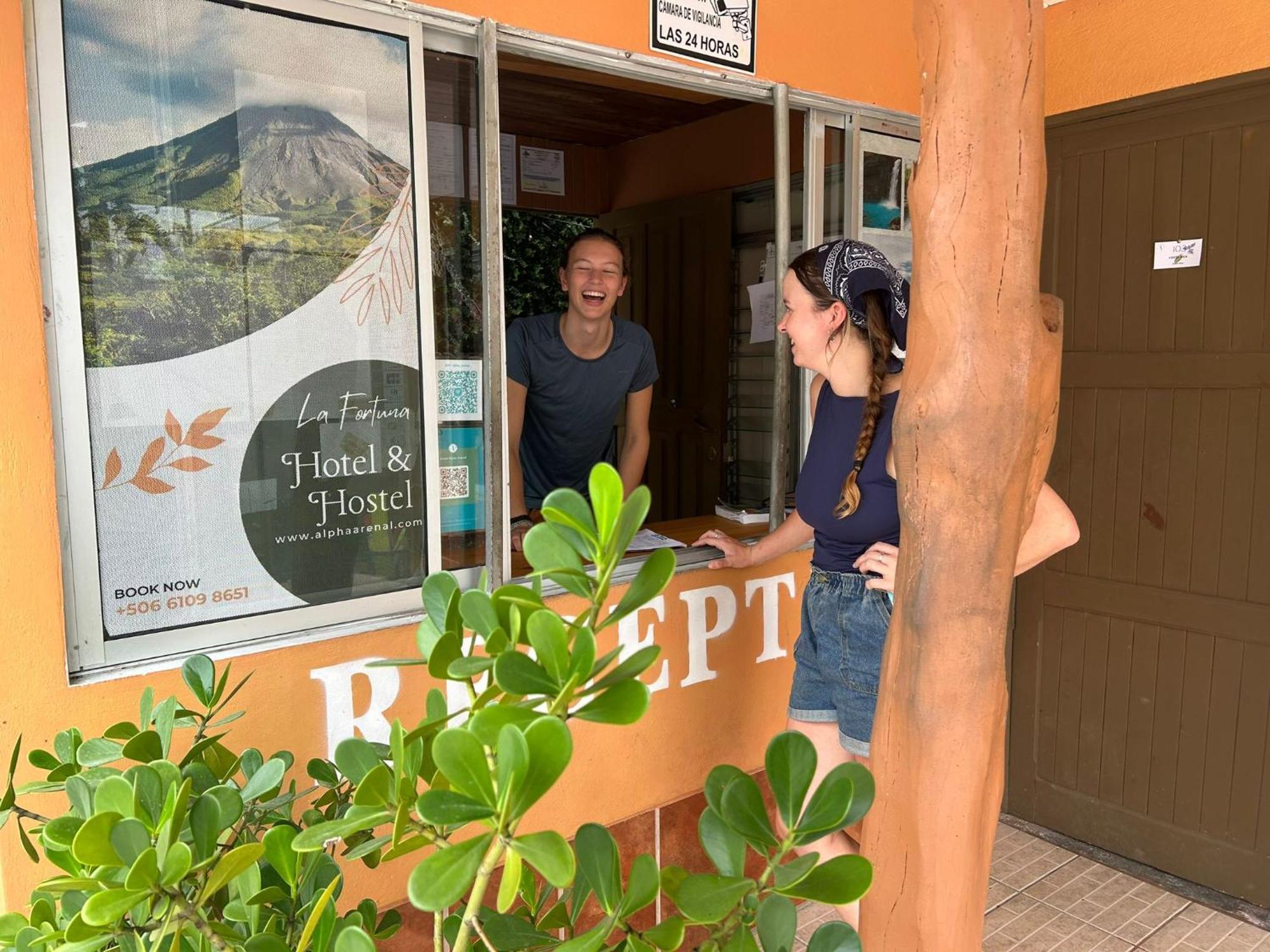 Alpha Arenal Hostel La Fortuna Ngoại thất bức ảnh